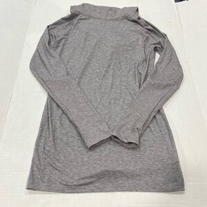 Athleta Heather Gray Turtleneck Top